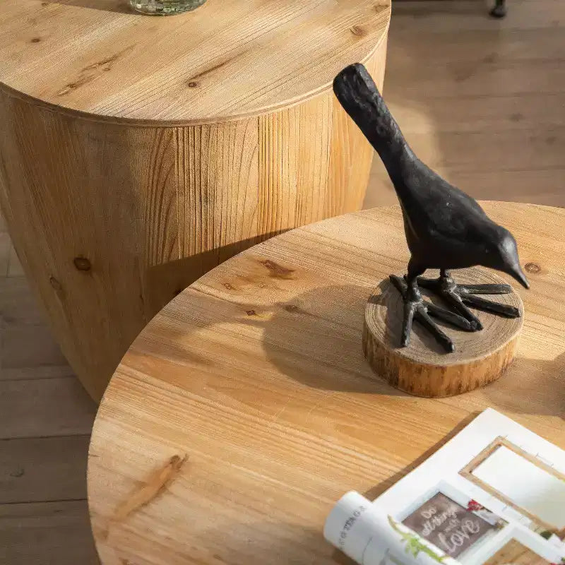 Runder Aufbewahrungs-Couchtisch im Retro-Stil aus Holz, geeignet für Wohnzimmer, Esszimmer oder Büro.