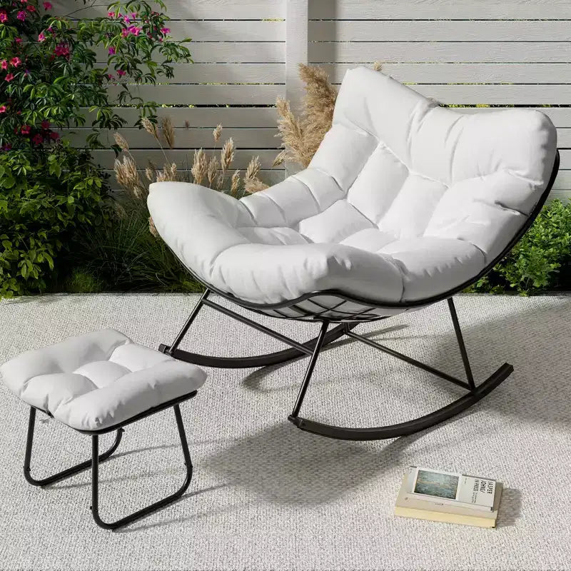 Loungesessel mit Fußstütze, Schaukelstuhl für drinnen/draußen mit Ottoman und Metallrahmen, Patio Rattan Eierschaukel für Balkon, Garten, Veranda, Schlafzimmer