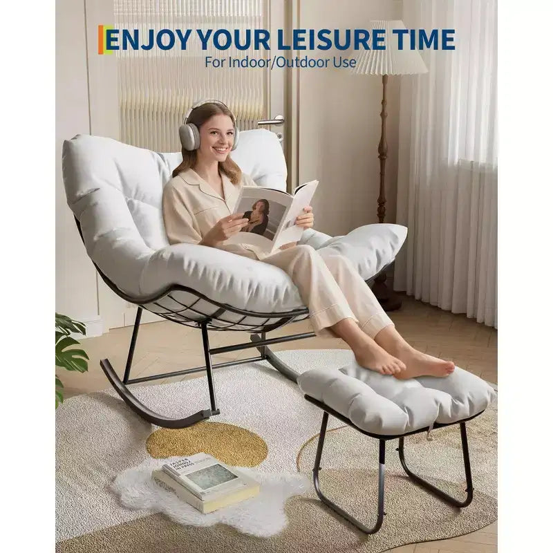 Loungesessel mit Fußstütze, Schaukelstuhl für drinnen/draußen mit Ottoman und Metallrahmen, Patio Rattan Eierschaukel für Balkon, Garten, Veranda, Schlafzimmer