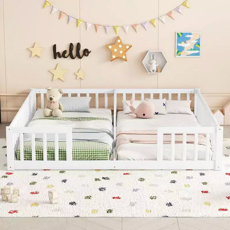 TUYOHW Doppel-Kleinkind-Bodenbett für Kinder mit Zaun, modernes Montessori-Bett mit Rausfallschutz für das Schlafzimmer