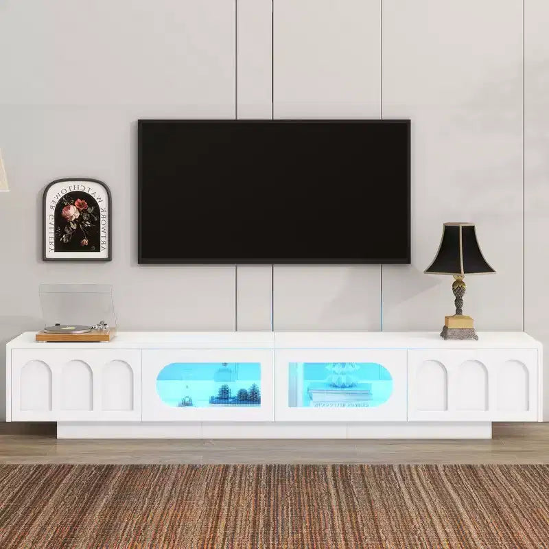 LED TV-Ständer mit Glastüren für 95-Zoll-Fernseher, Medienkonsole aus Holz mit gewölbten Schranktüren und APP-Steuerung für Wohnzimmer