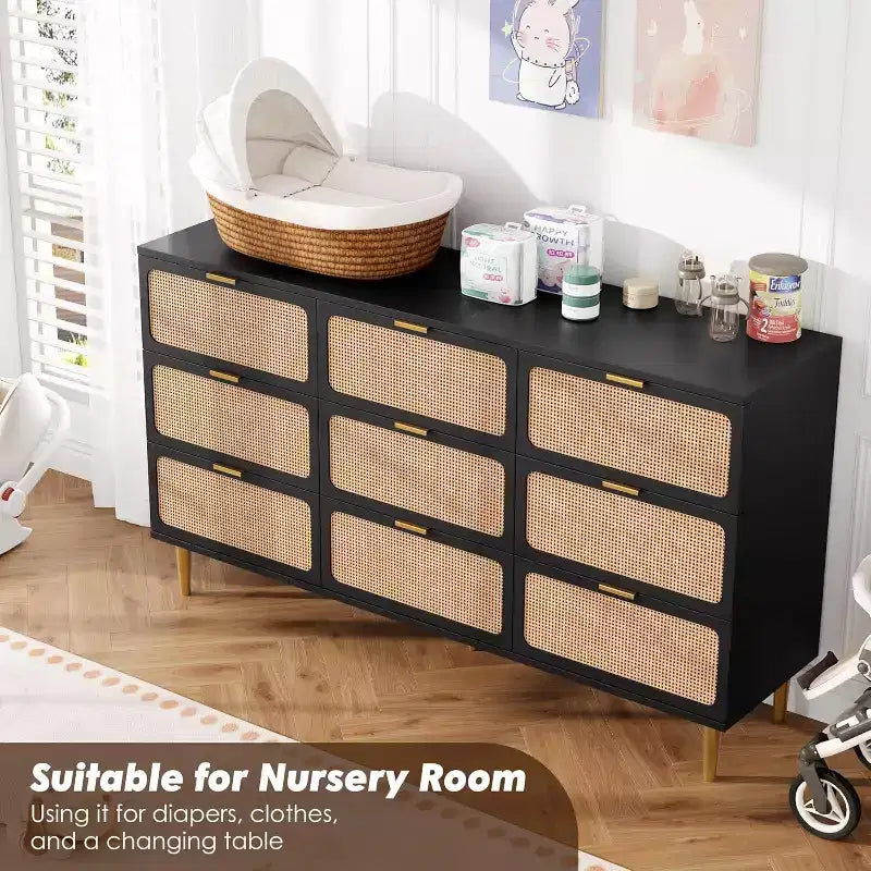 9-Schubladen-Kommode aus Rattan – Moderne Holzkommode mit viel Stauraum und breiter Ablagefläche für Schlafzimmer, Wohnzimmer oder Flur