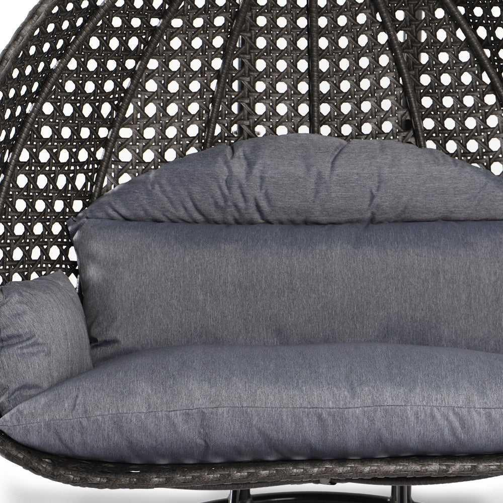 LeisureMod 2-Person Hängesessel mit Ständer – Outdoor/Indoor Rattan Korbsessel Garten-Schaukelhängematte mit Kissen