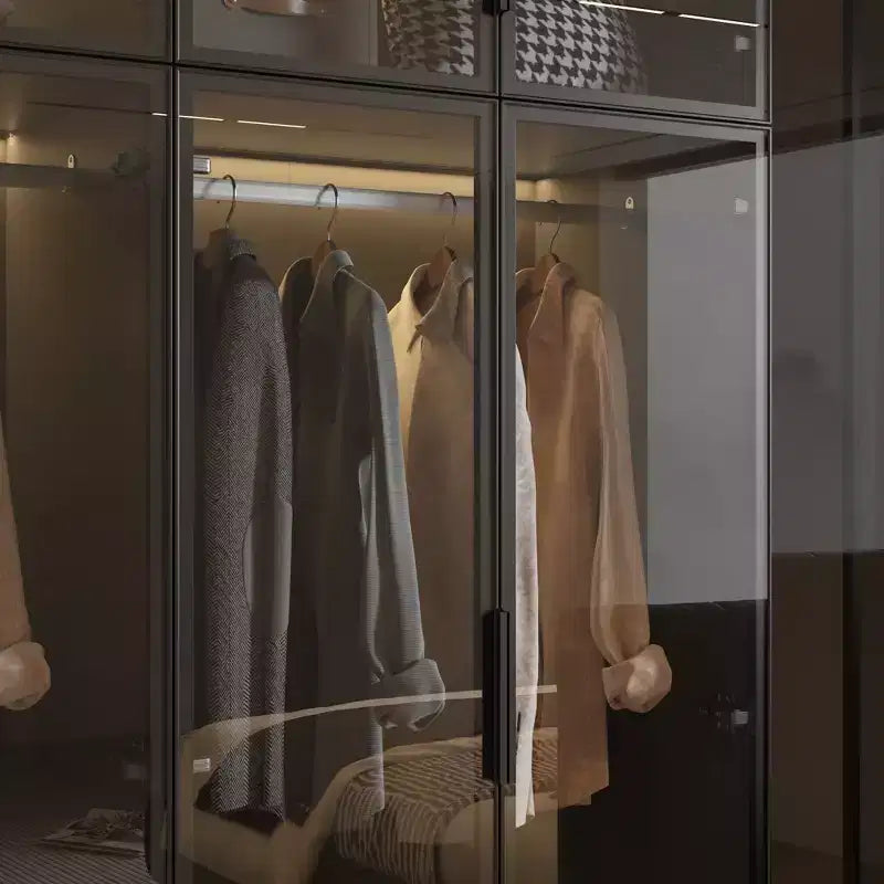 Hitow Pure Black Luxus-Kleiderschrank mit Türen aus gehärtetem Glas, 3-Farben-LED-Beleuchtung, vom Boden bis zur Decke reichender Schlafzimmerschrank-Organizer, Ankleidezimmerschrank