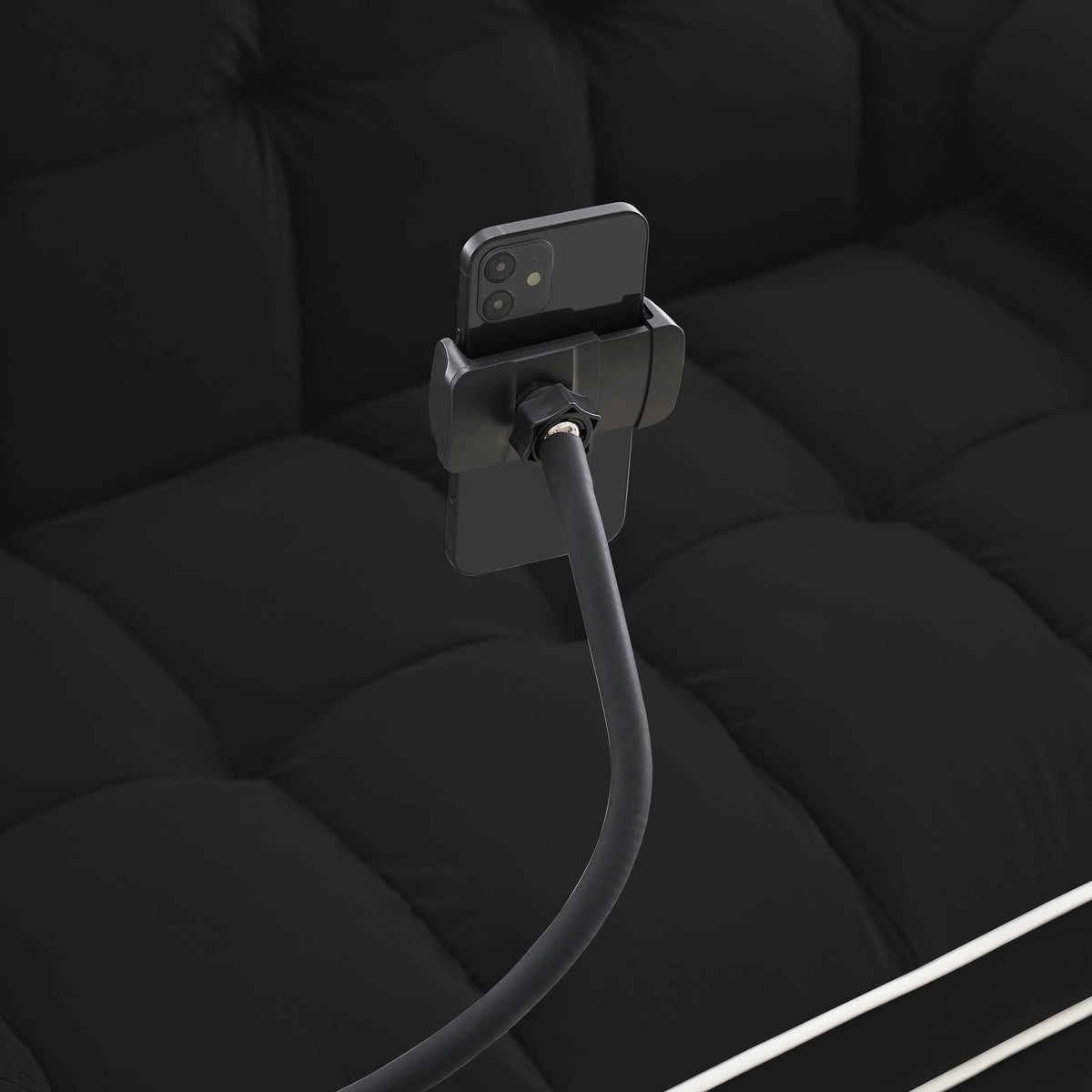 Samt-Schlafsofa zum Umbauen, 140 cm, 2-Sitzer, mit Ausziehbett, verstellbarer Rückenlehne, Seitentaschen und Handyhalterung