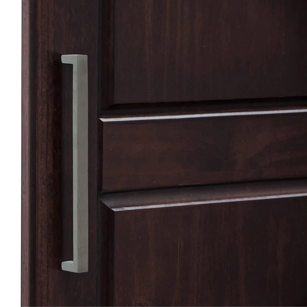 Palace Imports 100% Massivholz Cosmo Kleiderschrank mit 3 Türen mit Massivholz- oder Spiegeltüren