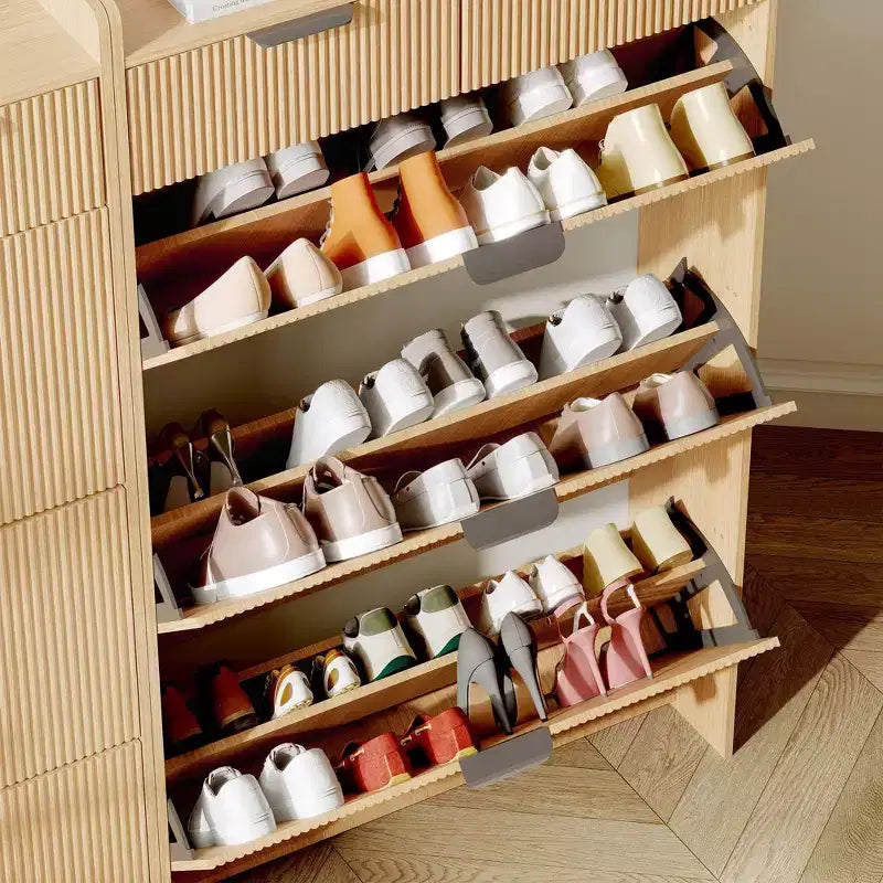 Moderner weißer Schuhschrank mit 3 Kippschubladen und 2 kleinen Schubladen und Haken, schlanker geriffelter Schuhaufbewahrungsorganisator, schmaler Flurschrank