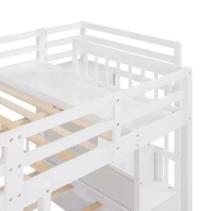 Whisen Etagenbett mit Doppelbett oben und zwei Einzelbetten unten, dreifaches Etagenbett aus Holz mit Schubladen und Schutzgittern