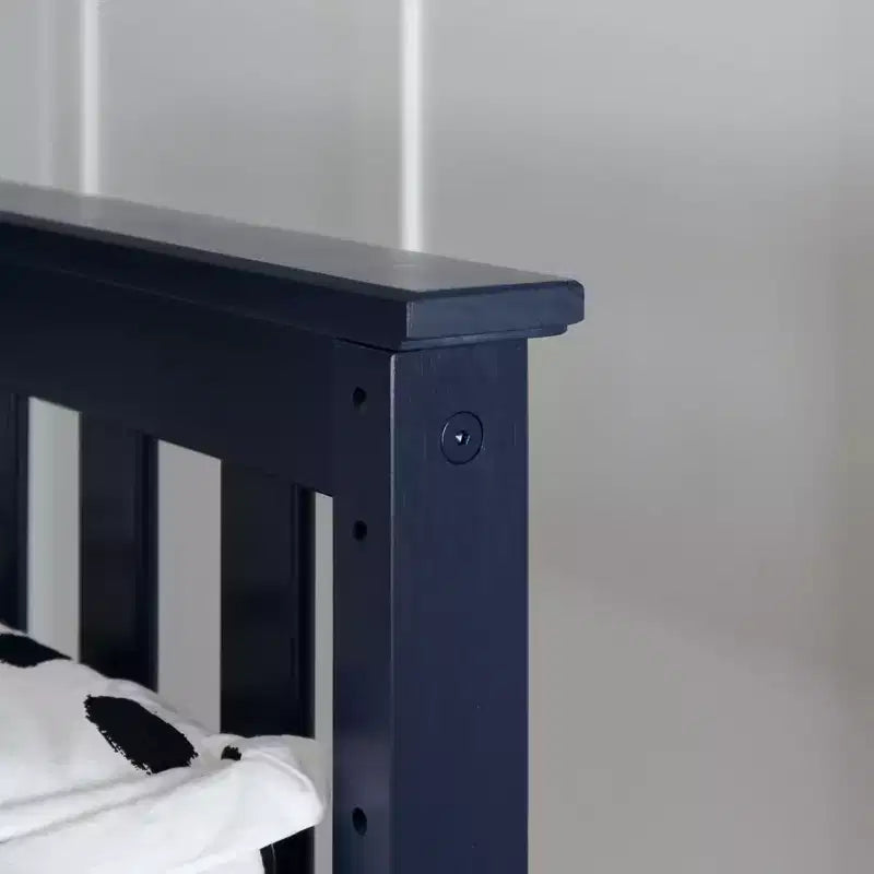 Max & Lily Twin-über-Twin Niedriges Etagenbett mit Vorhängen