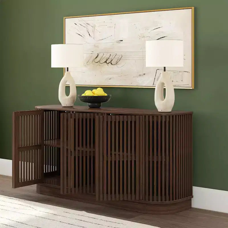 Plank+Beam Contour Massivholz-Sideboard mit 3 Türen, 150 cm TV-Lowboard für Wohnzimmer