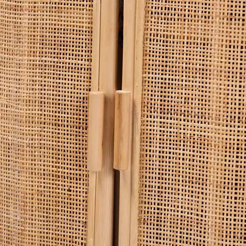 bali & pari Yanka Rattan-Schrank Natur: Handgefertigt, 2 Regalböden, Boho-Design